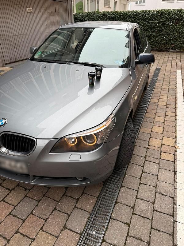 Gebraucht BMW 518 177 PS (130 kW) 2006 Grau Limousine