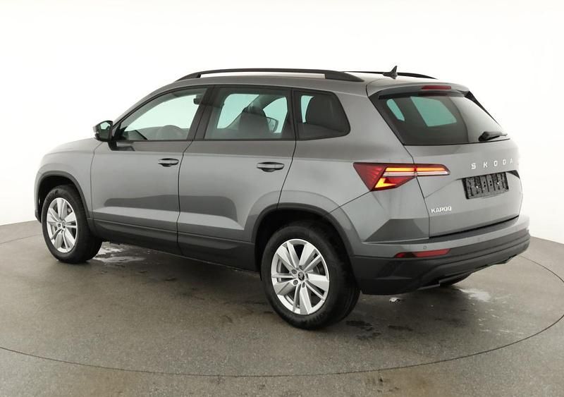 Neu Skoda Karoq Selection 150 PS (110 kW) 2026 Graphite grau metallic SUV