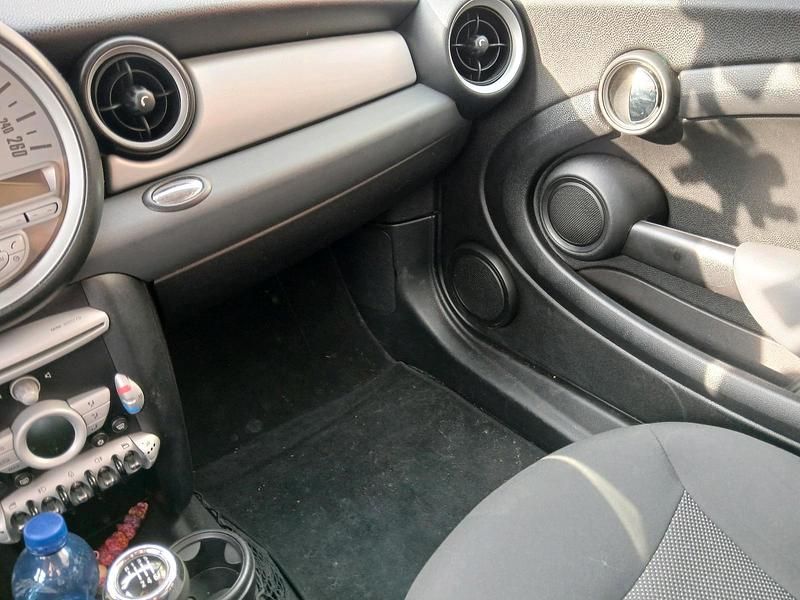 Usata Mini Cooper 90 CV (66 kW) 2010 Rosso Utilitaria