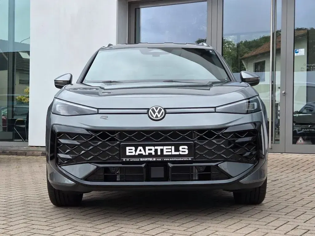 Neu VW T-Roc R-line 150 PS (110 kW) 2026 Grau SUV