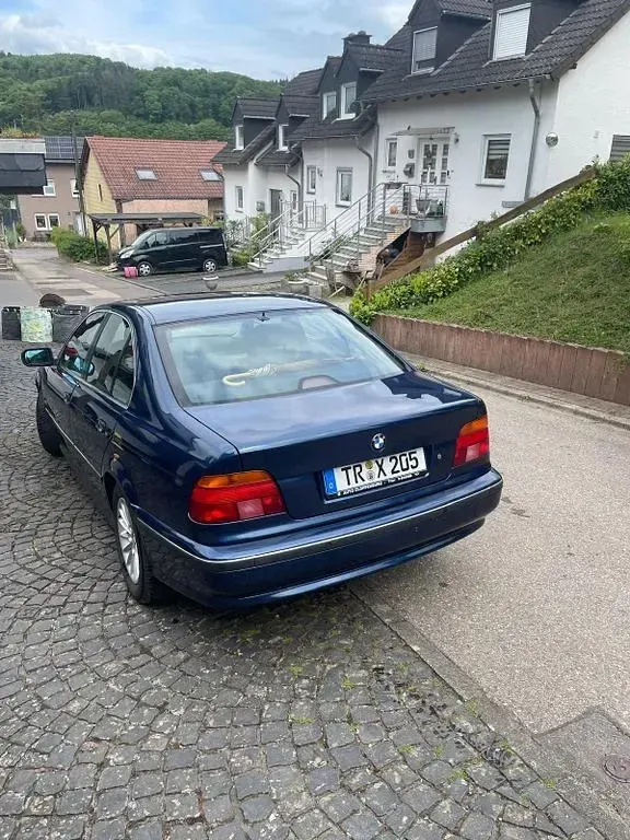 Gebraucht BMW 528 193 PS (141 kW) 1999 Blau Limousine