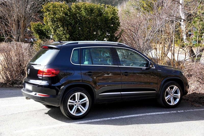 Gebraucht VW Tiguan Highline 184 PS (135 kW) 2015 Schwarz SUV
