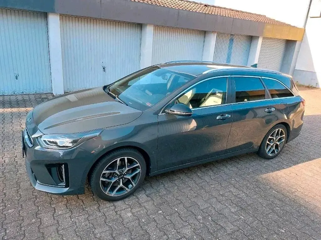 Gebraucht Kia Ceed GT GT-Line 140 PS (102 kW) 2020 Grau Kombi