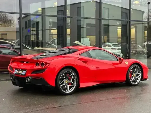 Gebraucht Ferrari F8 721 PS (530 kW) 2021 Rot Coupé