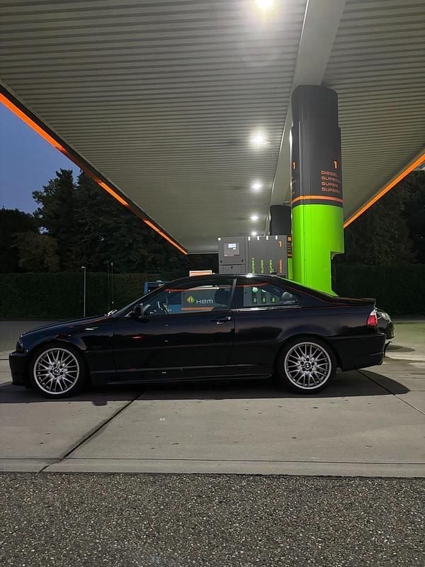 Schwarz Gebraucht 2001 BMW 320 Shadowline Coupé | 2.999 € (Guter Preis) - Bild 1/4