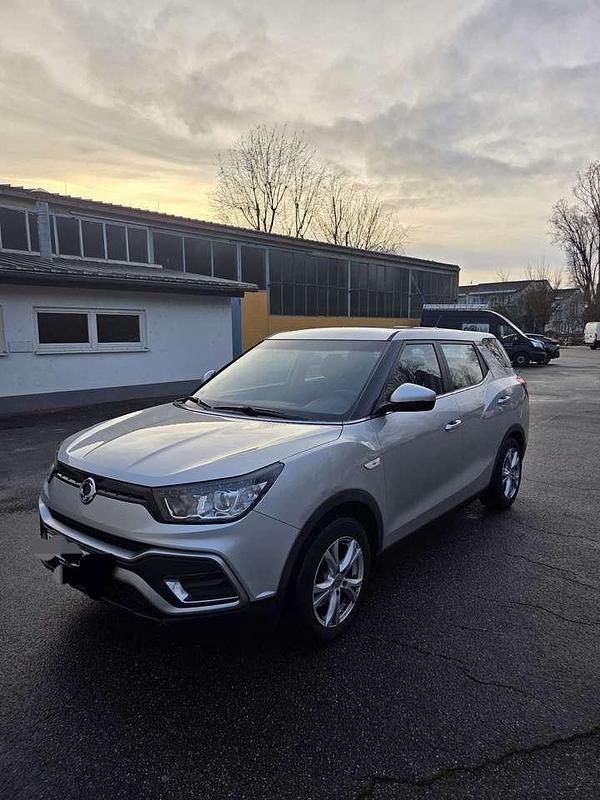 Silber Gebraucht 2017 Ssangyong (KGM) XLV SUV | 4.800 € (Guter Preis) - Bild 1/4
