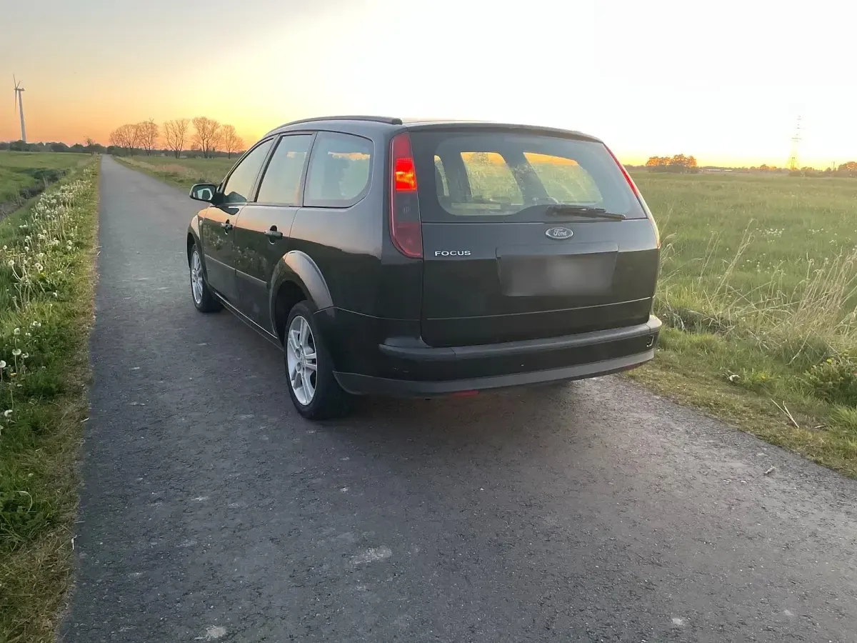 Second-hand Ford Focus 140 CP (102 kW) 2008 Andere farben Berlinǎ