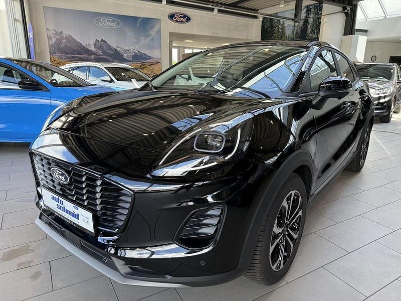 Obsidianschwarz Gebraucht 2024 Ford Puma Titanium SUV | 23.990 € (Fairer Preis) - Bild 1/4