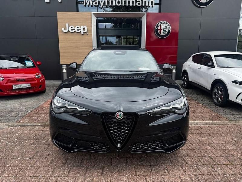 Neu Alfa Romeo Stelvio 280 PS (205 kW) 2025 Schwarz SUV