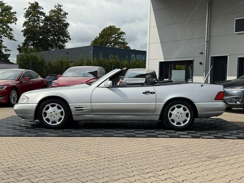 Gebraucht Mercedes SL320 231 PS (169 kW) 1996 Silber Cabrio