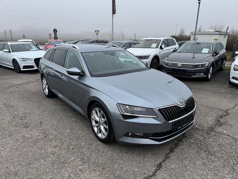 Gebraucht Skoda Superb 190 PS (139 kW) 2017 Grau Kombi