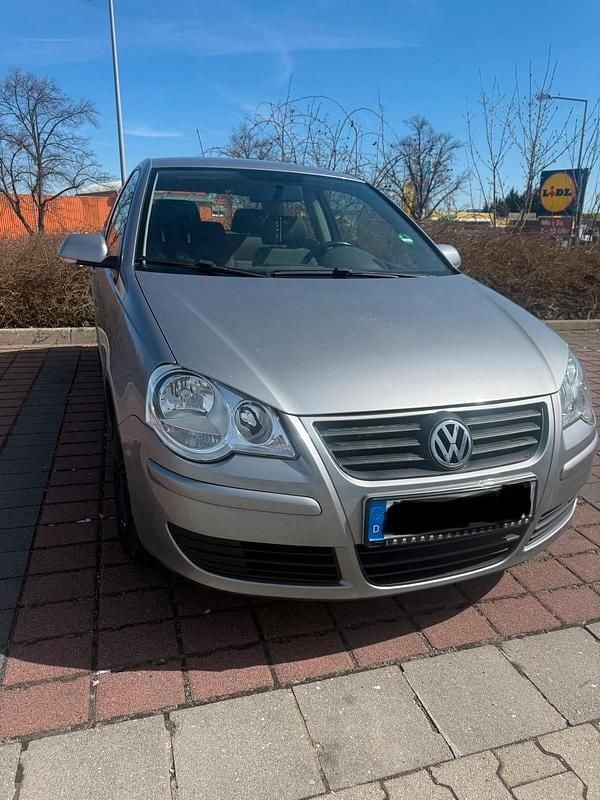 Gebraucht VW Polo 65 PS (47 kW) 2009 Grau Kleinwagen