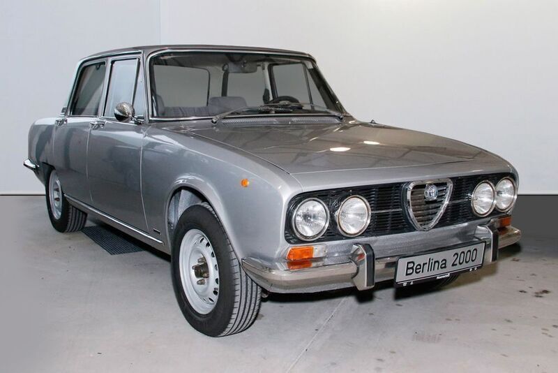 Gebraucht Alfa Romeo 2000 131 PS (96 kW) 1971 Silber Limousine