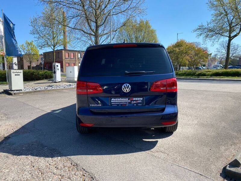 Gebraucht VW Touran 105 PS (77 kW) 2015 Blau Van / Kleinbus