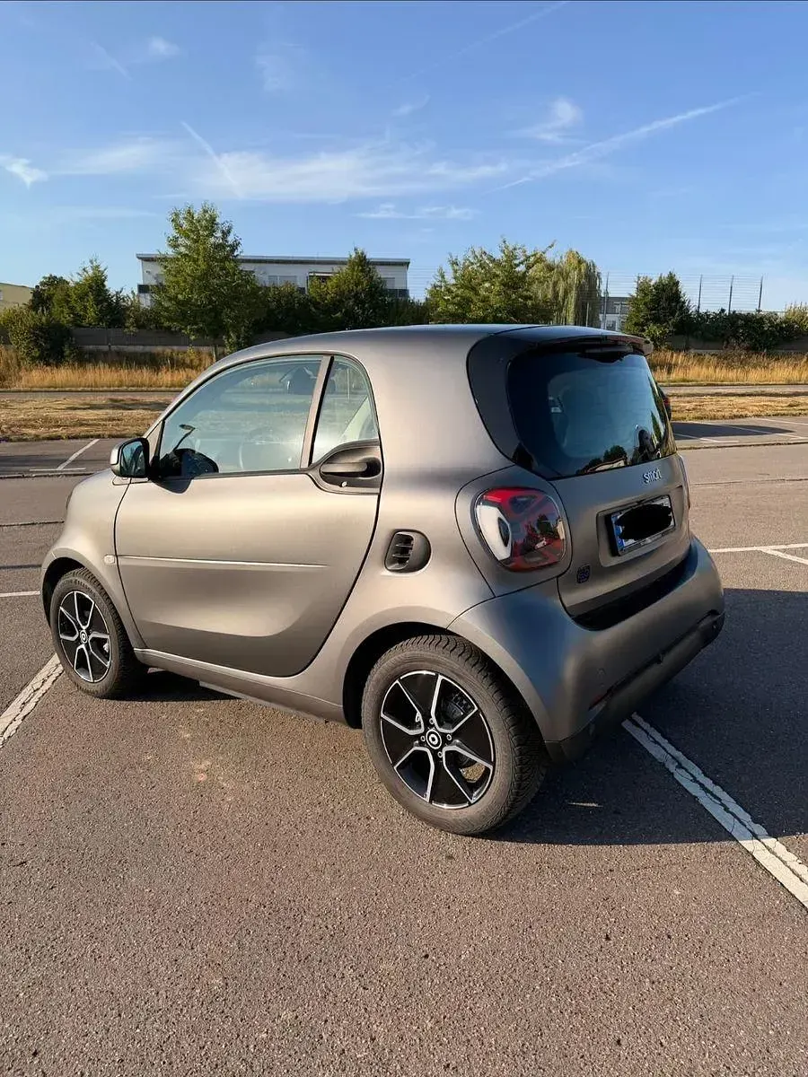 Gebraucht Smart ForTwo Coupé Passion 60 kW (82 PS) 2023 Grau Coupé