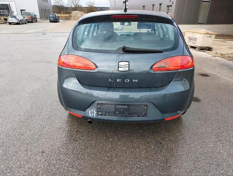 Gebraucht Seat Leon 101 PS (74 kW) 2006 Grau Kleinwagen