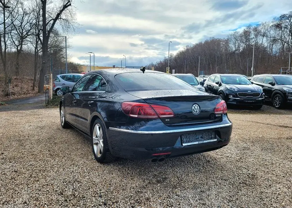 Gebraucht VW Passat Business 140 PS (102 kW) 2014 Schwarz Limousine