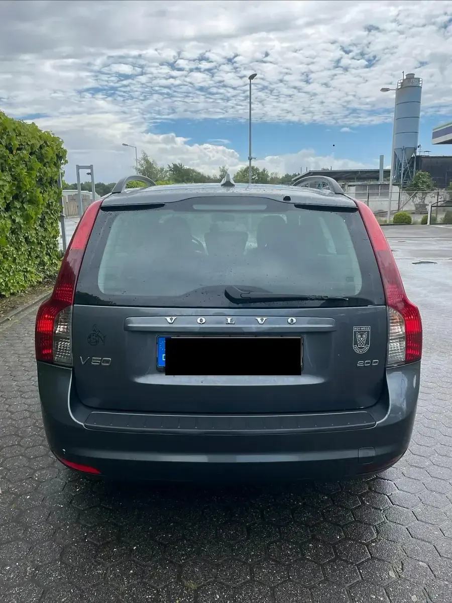 Usado Volvo V50 136 CV (100 kW) 2010 Gris Familiar