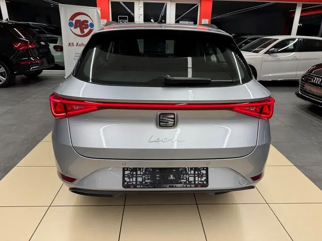 Gebraucht Seat Leon Style 150 PS (110 kW) 2022 Silber Kombi