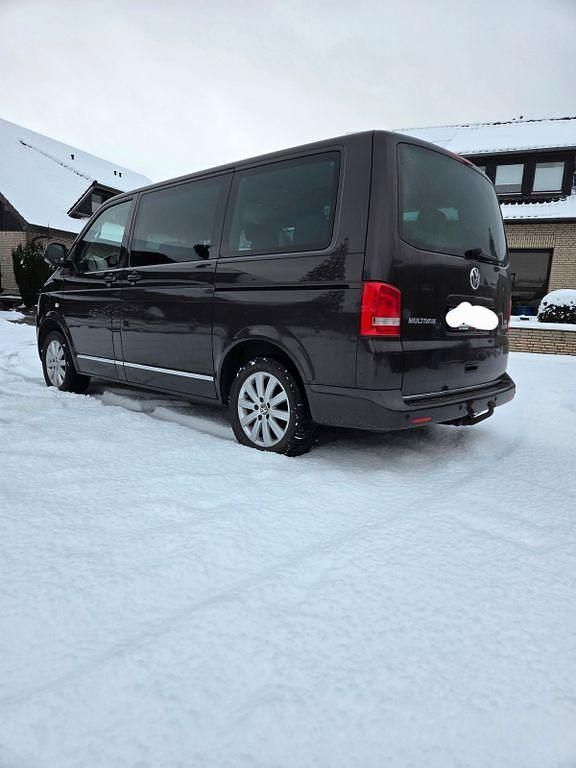 Usado VW Multivan 179 HP (131 kW) 2011 Roxo Monovolume