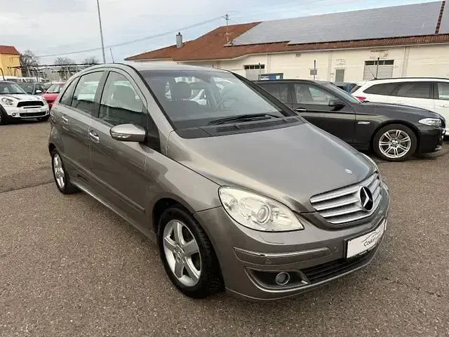 Gebraucht Mercedes B200 258 PS (189 kW) 2006 Grau Van / Kleinbus