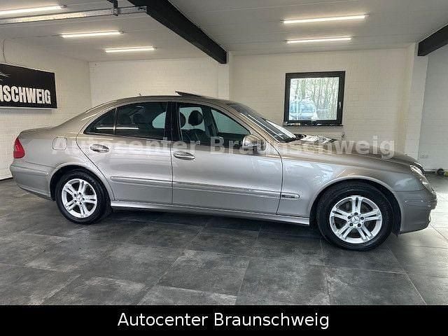Gebraucht Mercedes E280 231 PS (169 kW) 2006 Silber Limousine