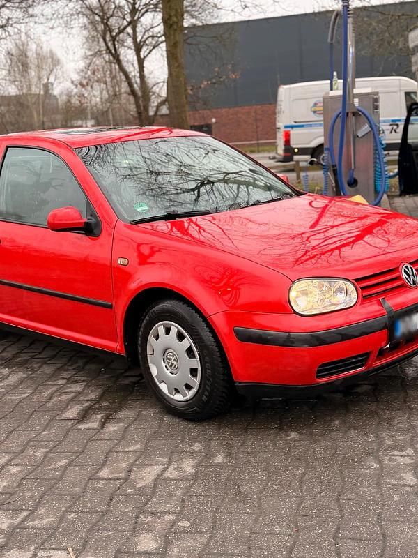 Gebraucht VW Golf IV 75 PS (55 kW) 2005 Rot Kleinwagen