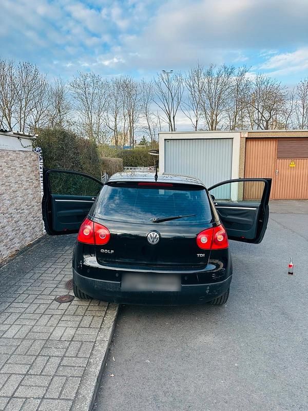 Gebraucht VW Golf 105 PS (77 kW) 2006 Schwarz Coupé