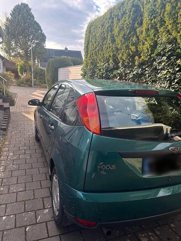 Second-hand Ford Focus 101 CP (74 kW) 2002 Berlinǎ