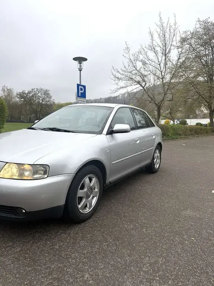 Gebraucht Audi A3 Ambiente 102 PS (75 kW) 2003 Kleinwagen