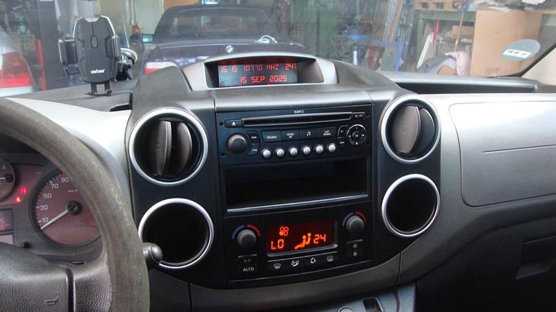 Schwarz Gebraucht 2009 Citroën Berlingo Van / Kleinbus | 2.290 € (Superpreis) - Bild 1/4