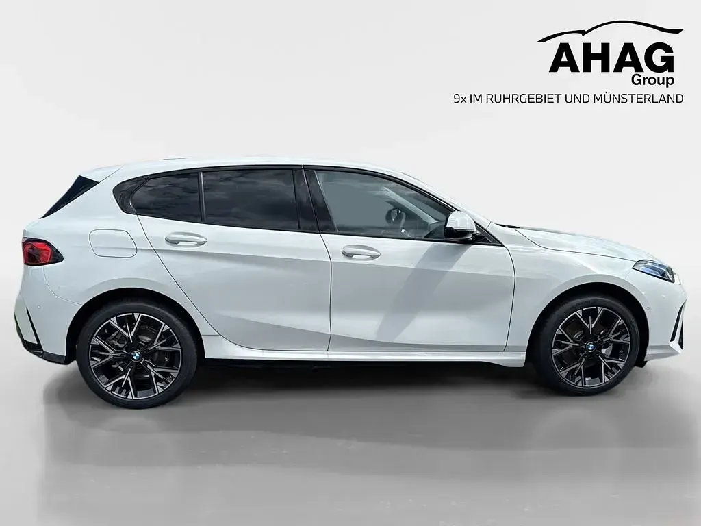 Neu BMW 116 Efficient Dynamics 122 PS (89 kW) 2026 Schwarz Kleinwagen