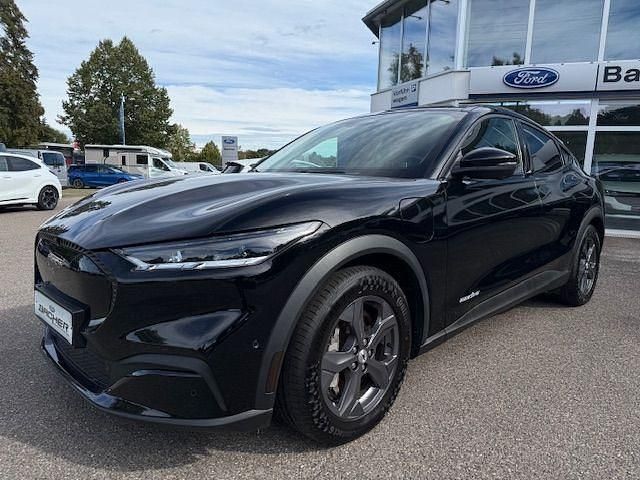 Schwarz Gebraucht 2021 Ford Mustang Mach-E SUV | 26.900 € (Fairer Preis) - Bild 1/4