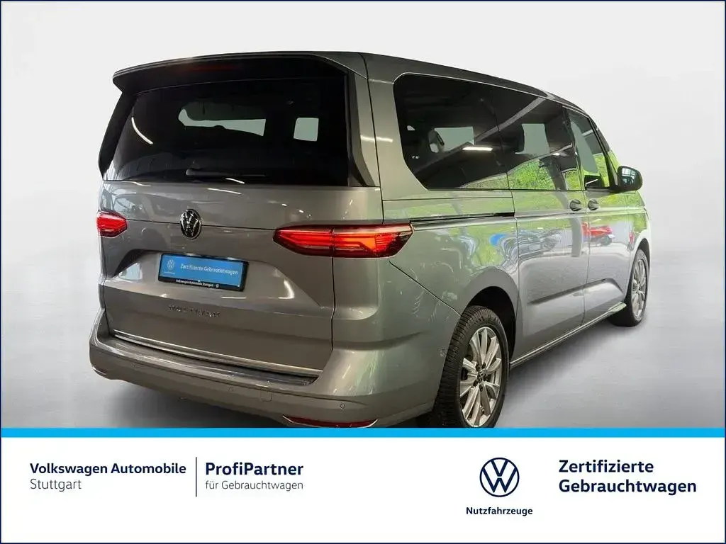 Gebraucht VW Multivan Style 150 PS (110 kW) 2025 Monosilber metallic Van / Kleinbus