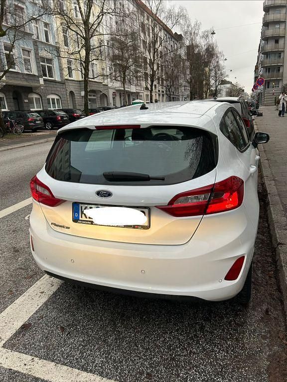 Gebraucht Ford Fiesta Cool & Connect 75 PS (55 kW) 2020 Weiß Kleinwagen