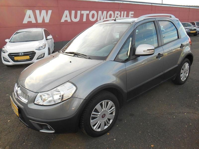 Grau Gebraucht 2014 Fiat Sedici SUV | 6.990 € (Etwas zu teuer) - Bild 1/4