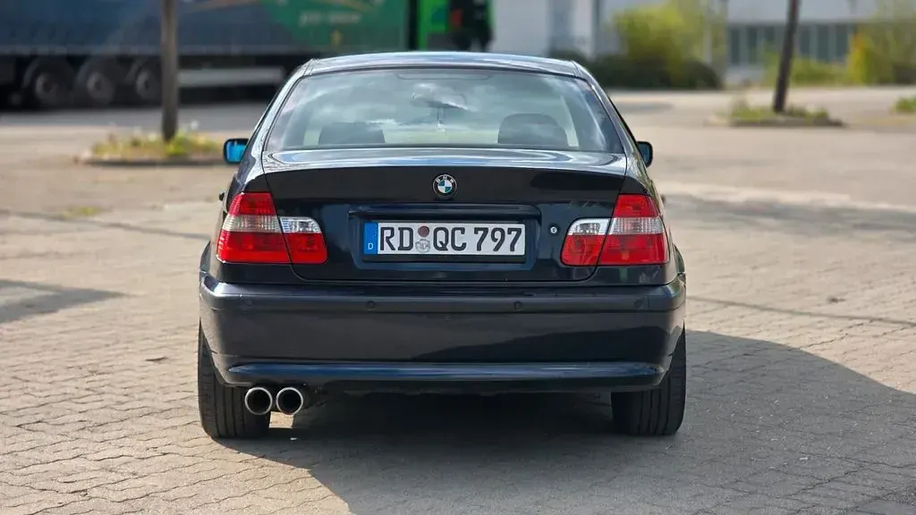 Second-hand BMW 02 140 CP (102 kW) 2003 Albastru Berlinǎ
