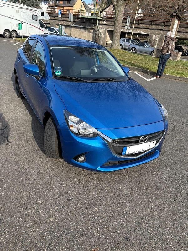 Gebraucht Mazda 2 Nakama 90 PS (66 kW) 2017 Blau Kleinwagen