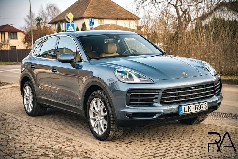 Second-hand Porsche Cayenne Basis 340 CP (250 kW) 2018 Albastru SUV