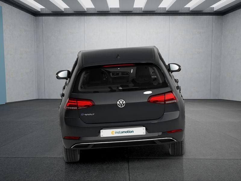 Gebraucht VW e-Golf 100 kW (136 PS) 2021 Grau Kleinwagen