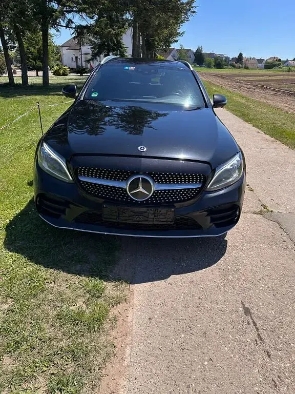Gebraucht Mercedes C300 AMG 245 PS (180 kW) 2019 Schwarz Limousine