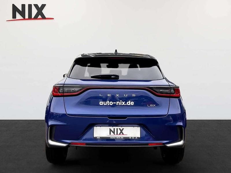 Gebraucht Lexus LBX 136 PS (100 kW) 2024 Nachtblau SUV