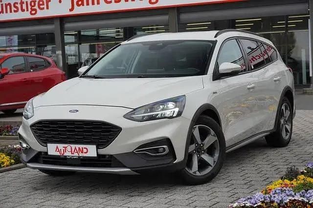 Używany Ford Focus Active 150 KM (110 kW) 2019 Biały Sedan/Limuzyna