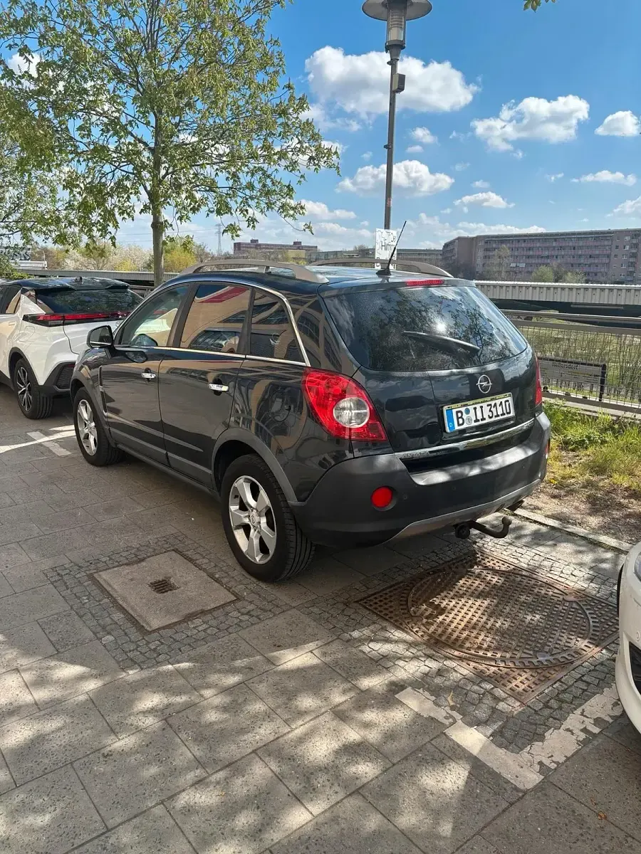 Gebraucht Opel Antara 150 PS (110 kW) 2010 Schwarz SUV
