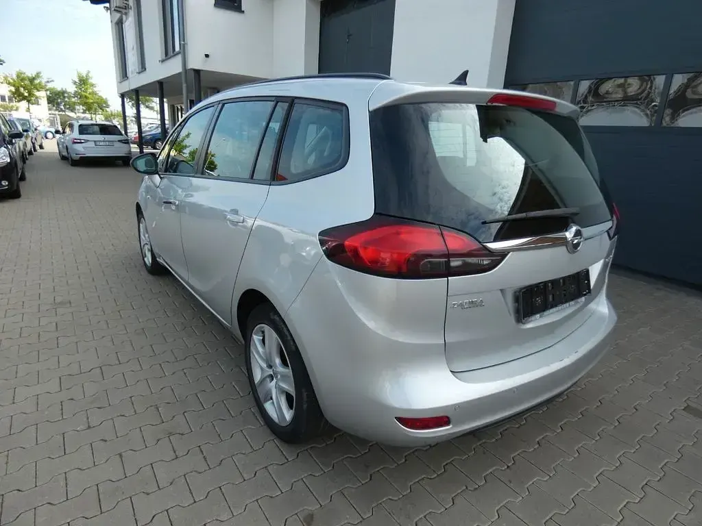 Gebraucht Opel Zafira Tourer Edition 140 PS (102 kW) 2015 Silber Van / Kleinbus