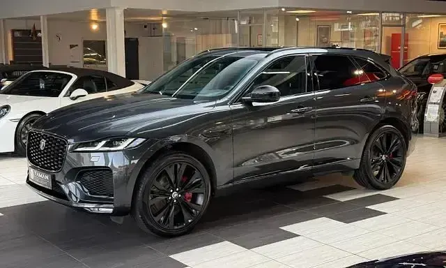 Käytetty Jaguar F-Pace 400 HP (294 kW) 2024 Harmaa Katumaasturi