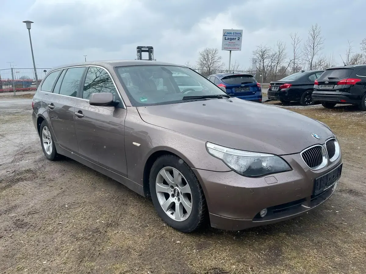 Second-hand BMW 525 177 CP (130 kW) 2006 Gri Break
