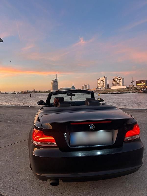 Gebraucht BMW 120 Cabriolet 177 PS (130 kW) 2009 Schwarz Cabrio