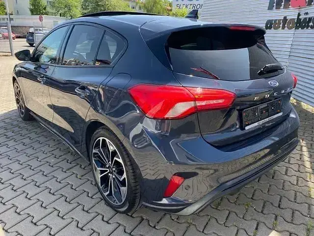 Gebraucht Ford Focus ST-Line 150 PS (110 kW) 2020 Blau Limousine