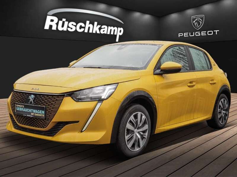 Gelb Gebraucht 2021 Peugeot e-208 Active Kleinwagen | 14.480 € (Guter Preis) - Bild 1/4